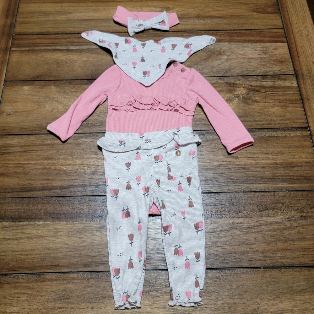 4 Pc Nicole Miller Infant LS Body Suit Set w/ Accessories - Size 6/9M